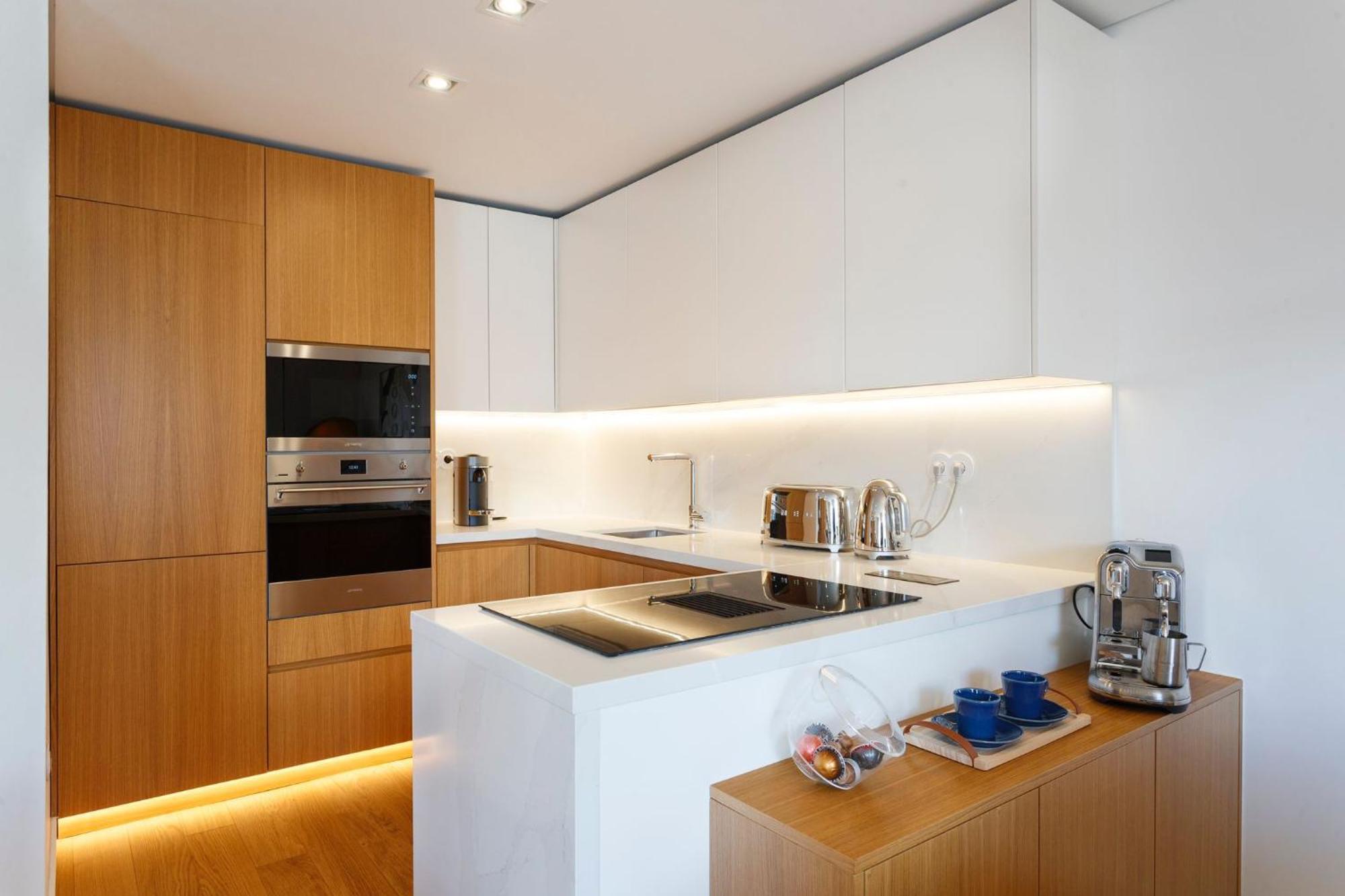 Luxury Suite With Balcony And Shared Accommodation In The Parque Eduardo VII Area Lisbon Bagian luar foto
